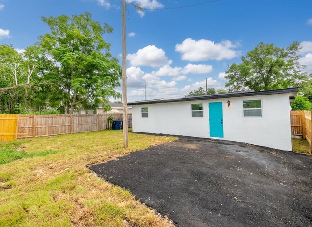3925 W NORFOLK STREET, Tampa, FL 33614