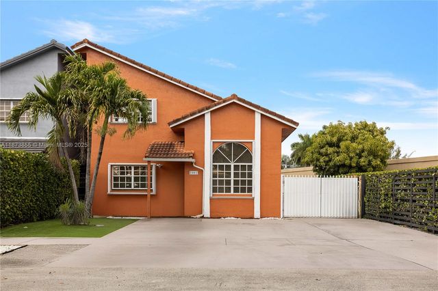 7801 SW 9th Ter, Miami, FL 33144