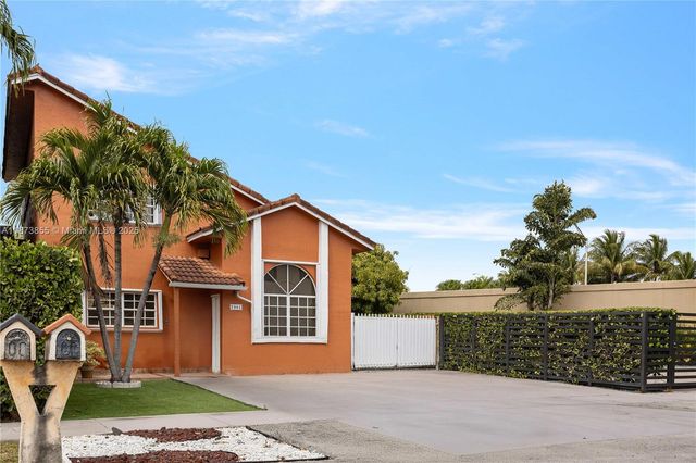 7801 SW 9th Ter, Miami, FL 33144