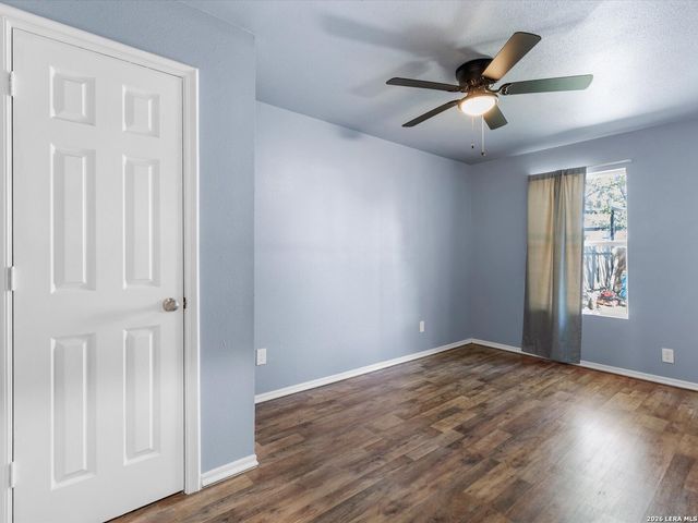 2727 Roselawn Rd, San Antonio, TX 78226