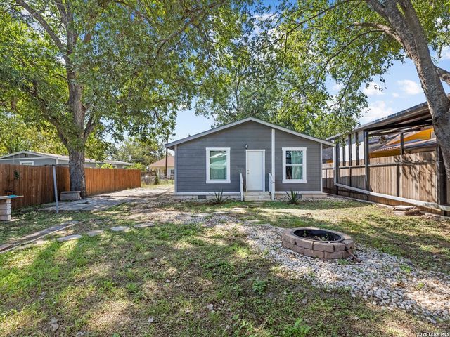 2727 Roselawn Rd, San Antonio, TX 78226