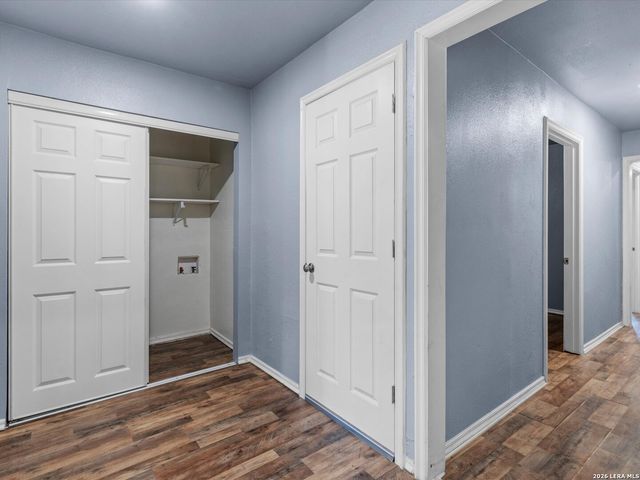 2727 Roselawn Rd, San Antonio, TX 78226