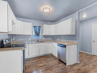 2727 Roselawn Rd, San Antonio, TX 78226