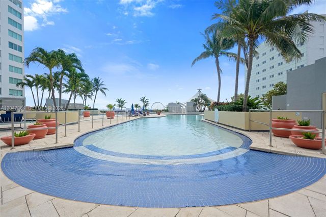 244 Biscayne Boulevard 451, Miami, FL 33132