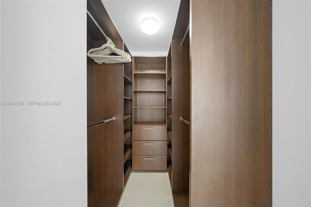 244 Biscayne Boulevard 451, Miami, FL 33132