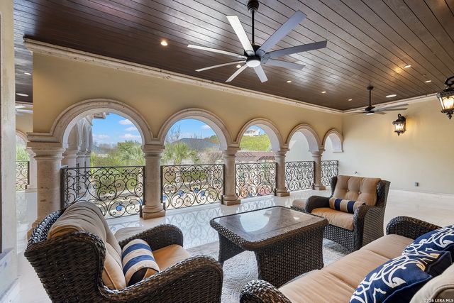 11 Vineyard Dr., San Antonio, TX 78257