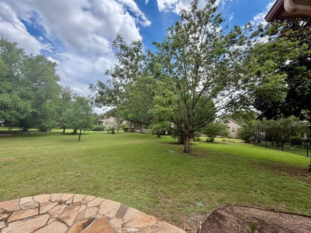 111 Purple Sage DR, Georgetown, TX 78633