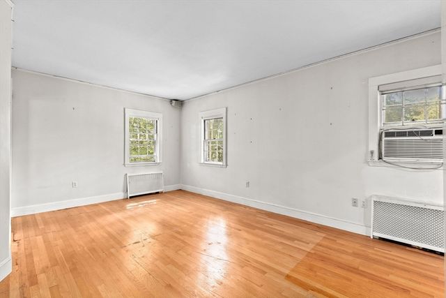 25 Hundreds Cir, Wellesley, MA 02481