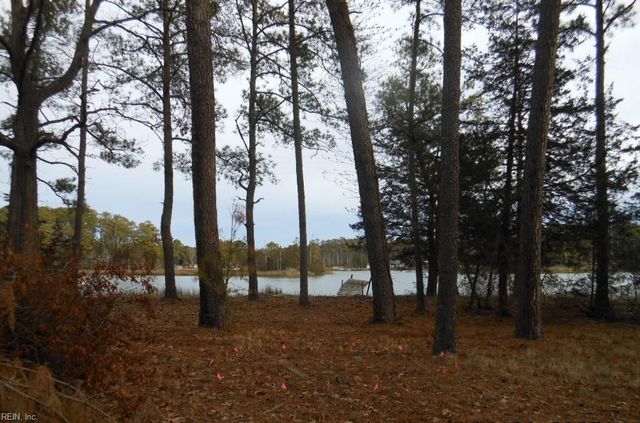 615 Ivison LN, Onemo, VA 23130