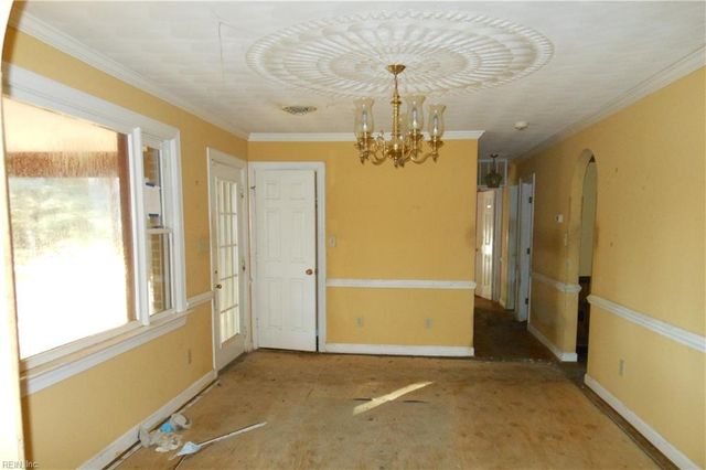 615 Ivison LN, Onemo, VA 23130