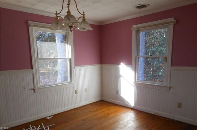 615 Ivison LN, Onemo, VA 23130