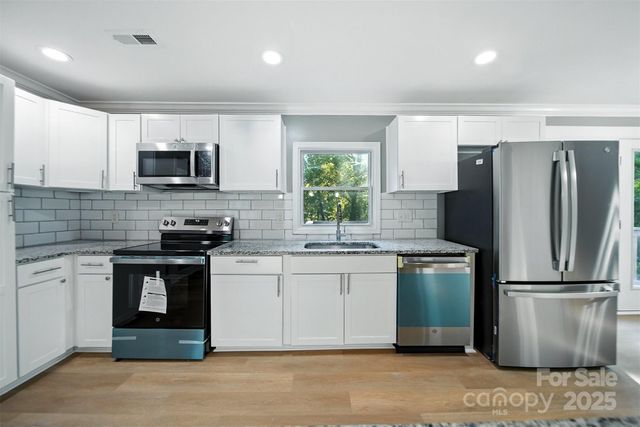 1722 Hartford Drive, Gastonia, NC 28052