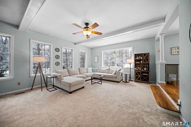 117 North Saddle Ridge, Simsbury, CT 06092