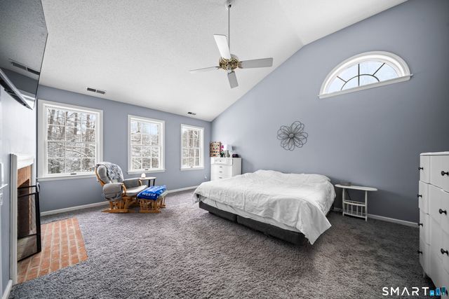 117 North Saddle Ridge, Simsbury, CT 06092