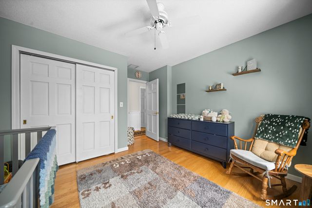 117 North Saddle Ridge, Simsbury, CT 06092