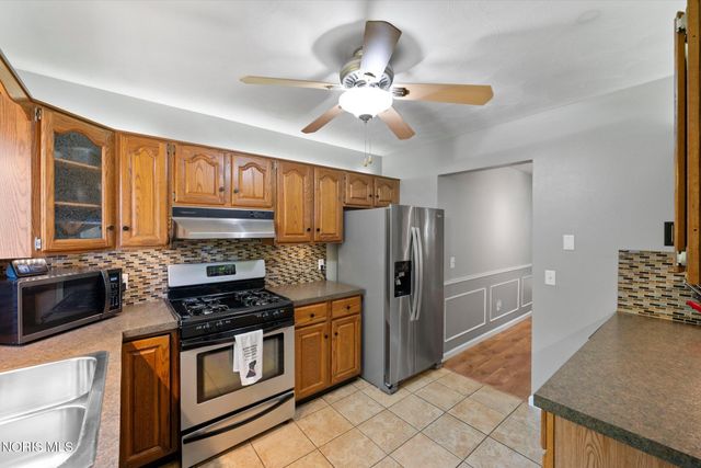 3813 Philmar Drive, Toledo, OH 43623