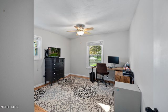 3813 Philmar Drive, Toledo, OH 43623