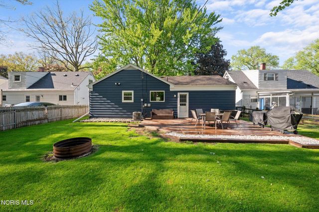 3813 Philmar Drive, Toledo, OH 43623
