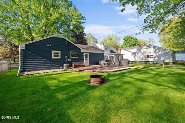 3813 Philmar Drive, Toledo, OH 43623