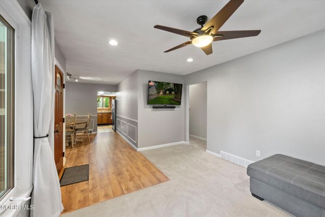 3813 Philmar Drive, Toledo, OH 43623