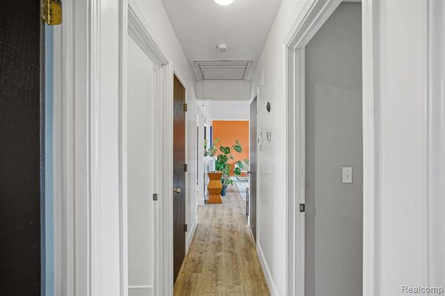 21525 Downing Street, Saint Clair Shores, MI 48080