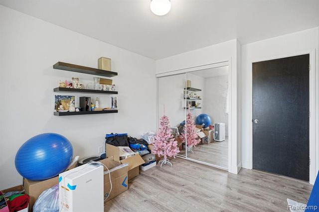 21525 Downing Street, Saint Clair Shores, MI 48080