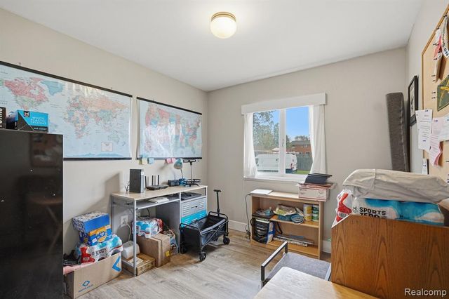 21525 Downing Street, Saint Clair Shores, MI 48080