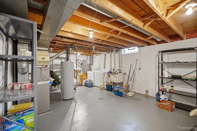 21525 Downing Street, Saint Clair Shores, MI 48080