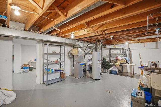 21525 Downing Street, Saint Clair Shores, MI 48080