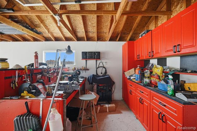 21525 Downing Street, Saint Clair Shores, MI 48080