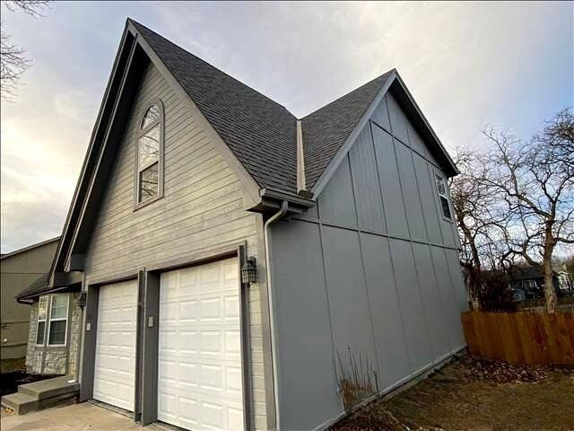 1400 COTTONWOOD Drive, Greenwood, MO 64034