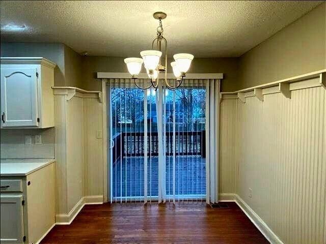 1400 COTTONWOOD Drive, Greenwood, MO 64034