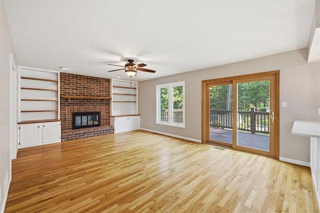 1208 Tanglewood Street, Leavenworth, KS 66048