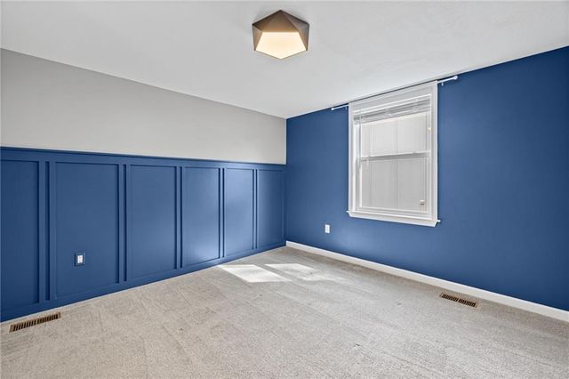 8442 Darnell Street, Lenexa, KS 66215