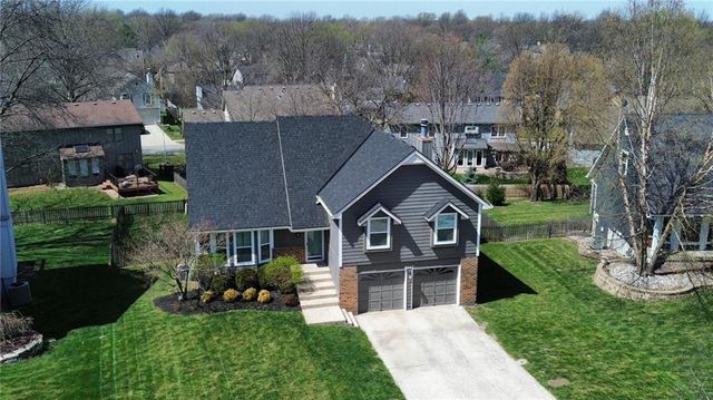 8442 Darnell Street, Lenexa, KS 66215