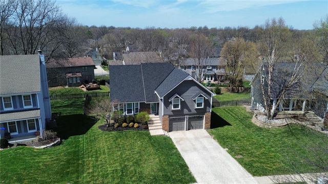 8442 Darnell Street, Lenexa, KS 66215