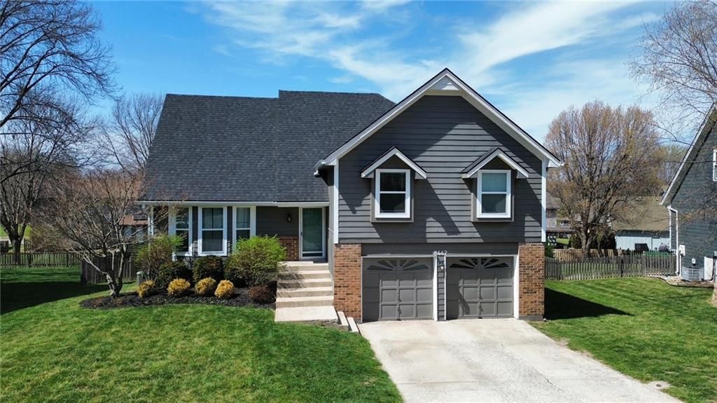 8442 Darnell Street, Lenexa, KS 66215