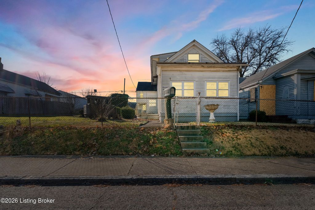 1736 W Gaulbert Ave, Louisville, KY 40210