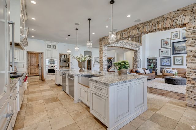 366 S RIVER RD, Alpine, UT 84004