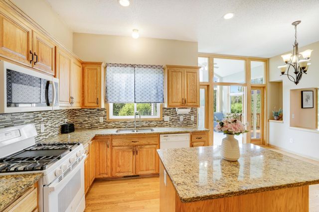 2626 148th Street W, Rosemount, MN 55068