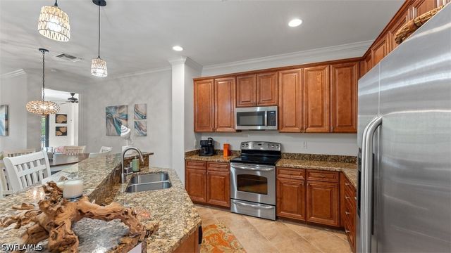 8965 Malibu LN 802, Naples, FL 34113