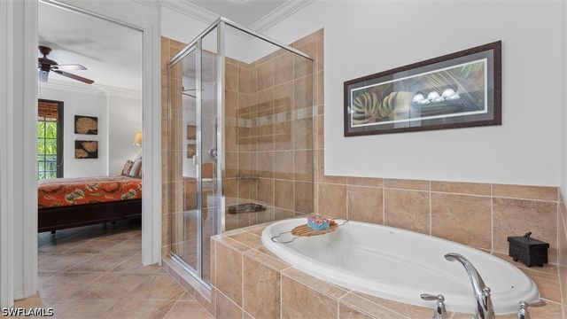 8965 Malibu LN 802, Naples, FL 34113