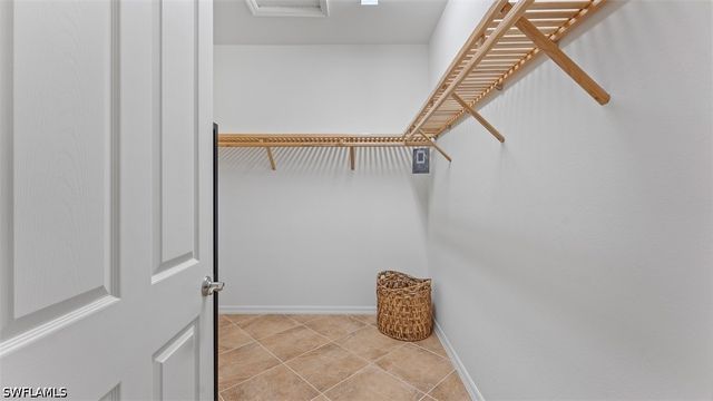 8965 Malibu LN 802, Naples, FL 34113