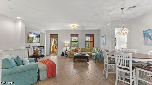 8965 Malibu LN 802, Naples, FL 34113