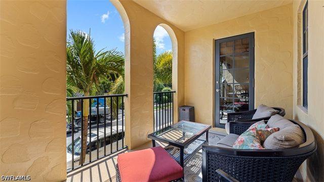 8965 Malibu LN 802, Naples, FL 34113
