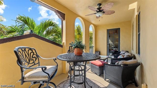 8965 Malibu LN 802, Naples, FL 34113