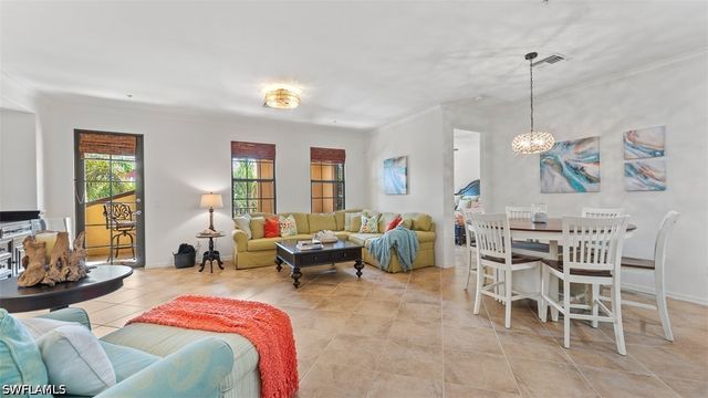 8965 Malibu LN 802, Naples, FL 34113