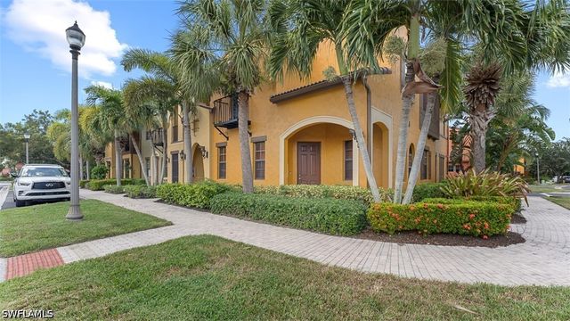 8965 Malibu LN 802, Naples, FL 34113