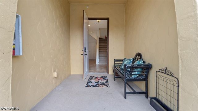8965 Malibu LN 802, Naples, FL 34113