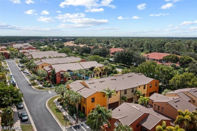 8965 Malibu LN 802, Naples, FL 34113